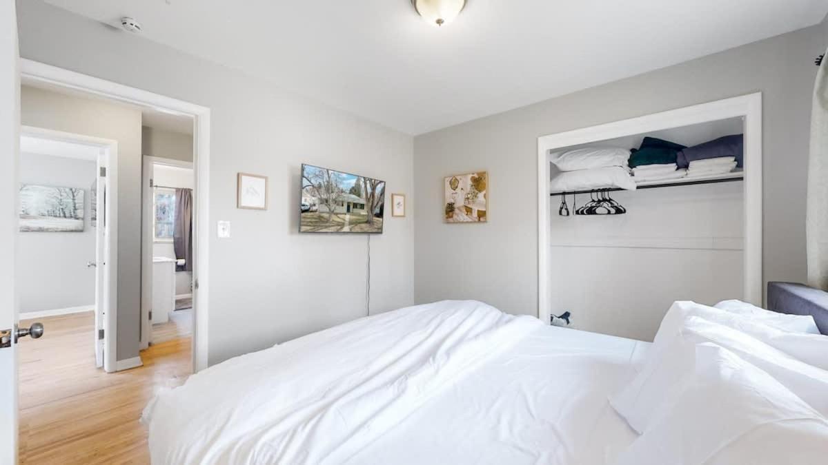 Peaceful Retreat In Quite Neighborhood * Denver